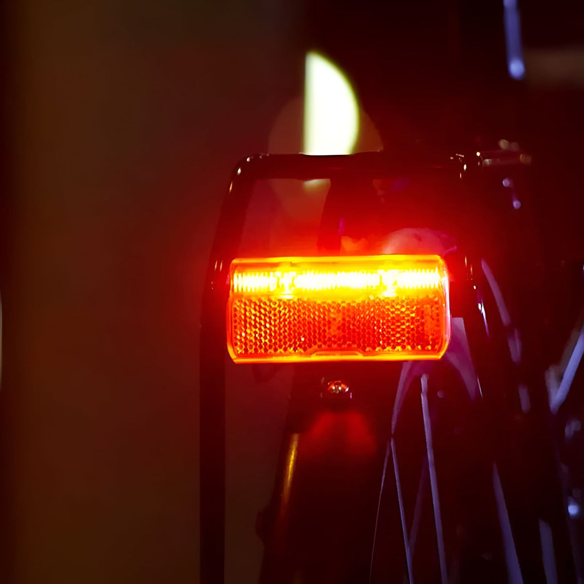 Busch & Müller Toplight Line Plus LED baklykt for dynamo – med standlys - ebiketech