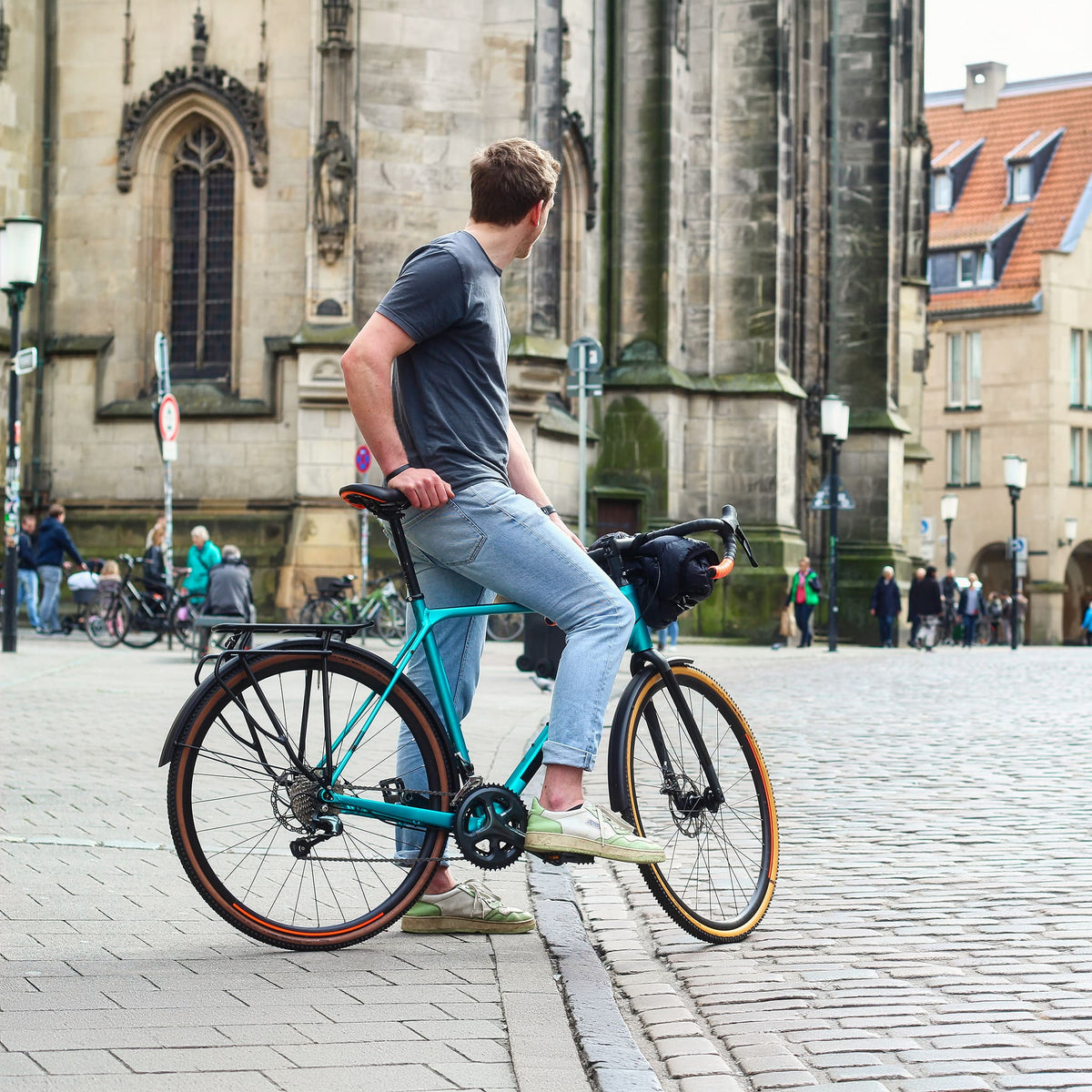 RackTime Lightit 2.0 Tour | Bakre bærerstativ | Bakhjul 28 "| Svart - ebiketech