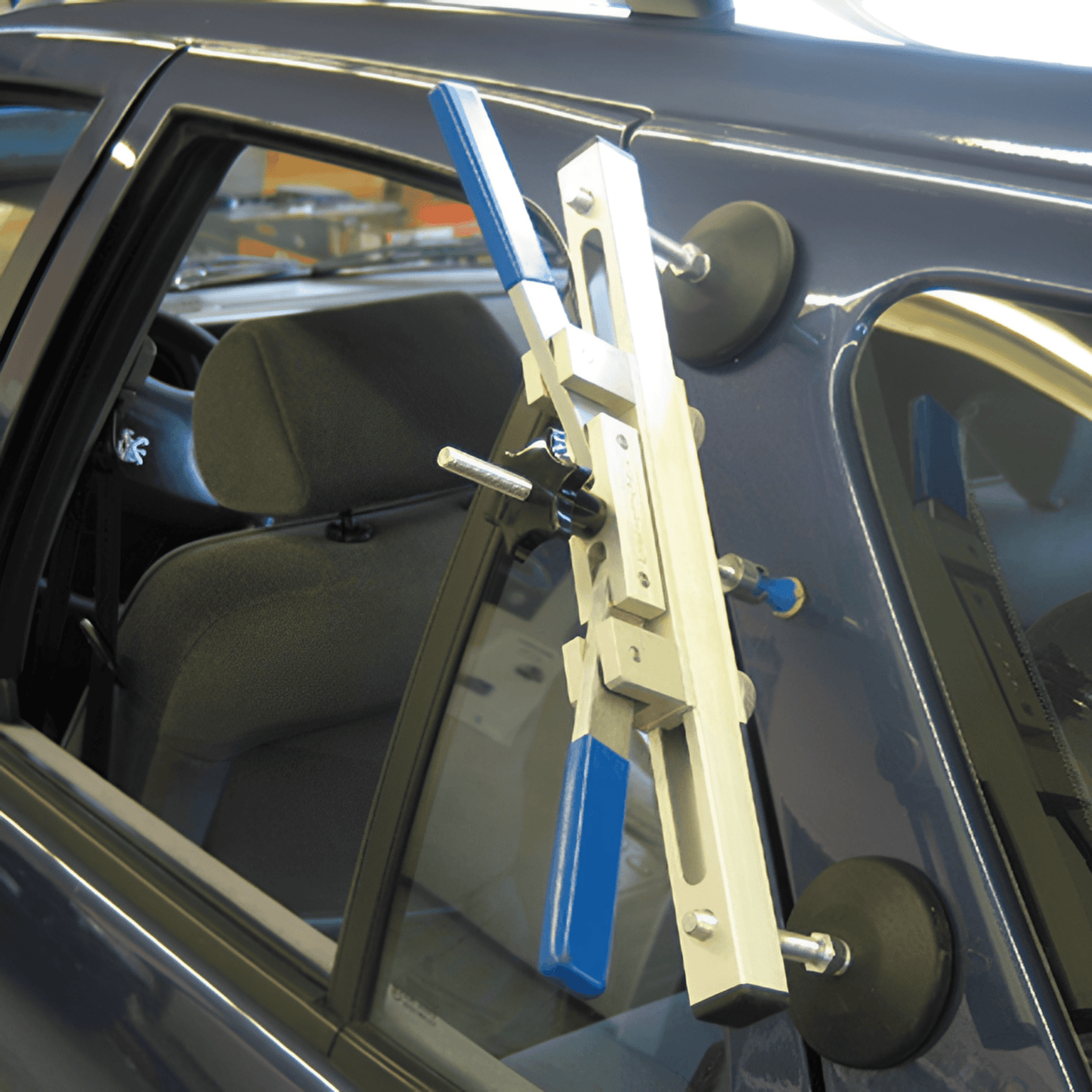 FLOHR Bilbulk reparasjonssett (bestående av limtrekker jigg, trekkhoder, varmpostol, spesiallim, slagbolt) - ebiketech